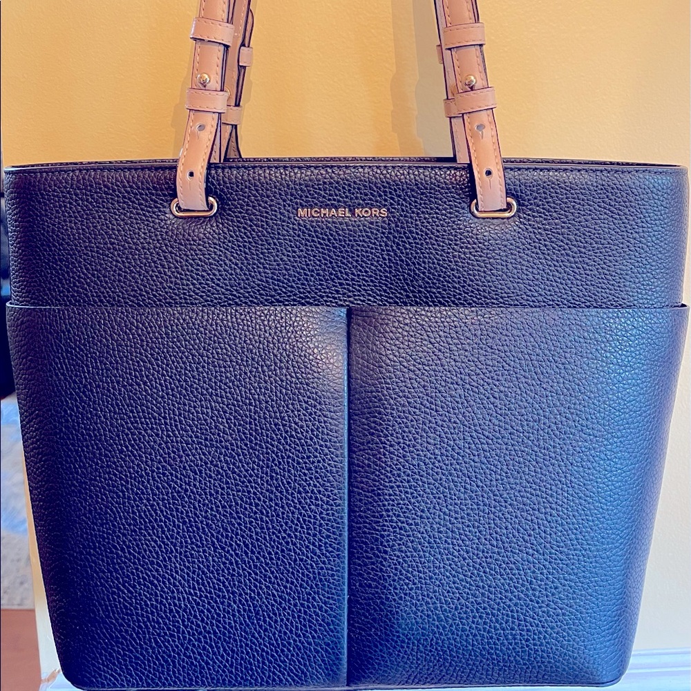 Navy leather Michael Kors shoulder bag